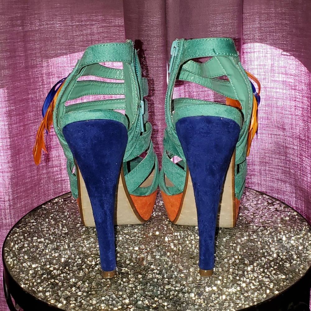 Color block pumps - Picture 2 of 3